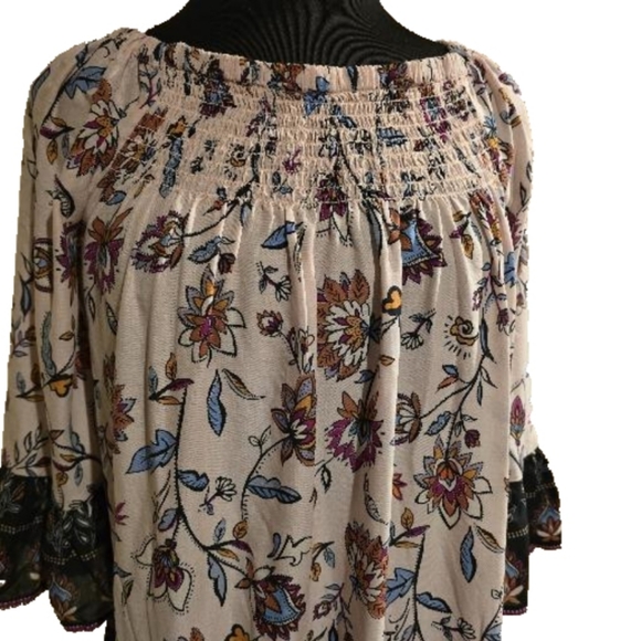 beachlunchlounge Boho Top With Bell Sleeve Size Small (s/p) - Picture 3 of 6